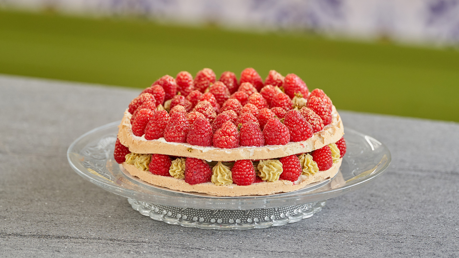 Witte chocoladetaart met pistache