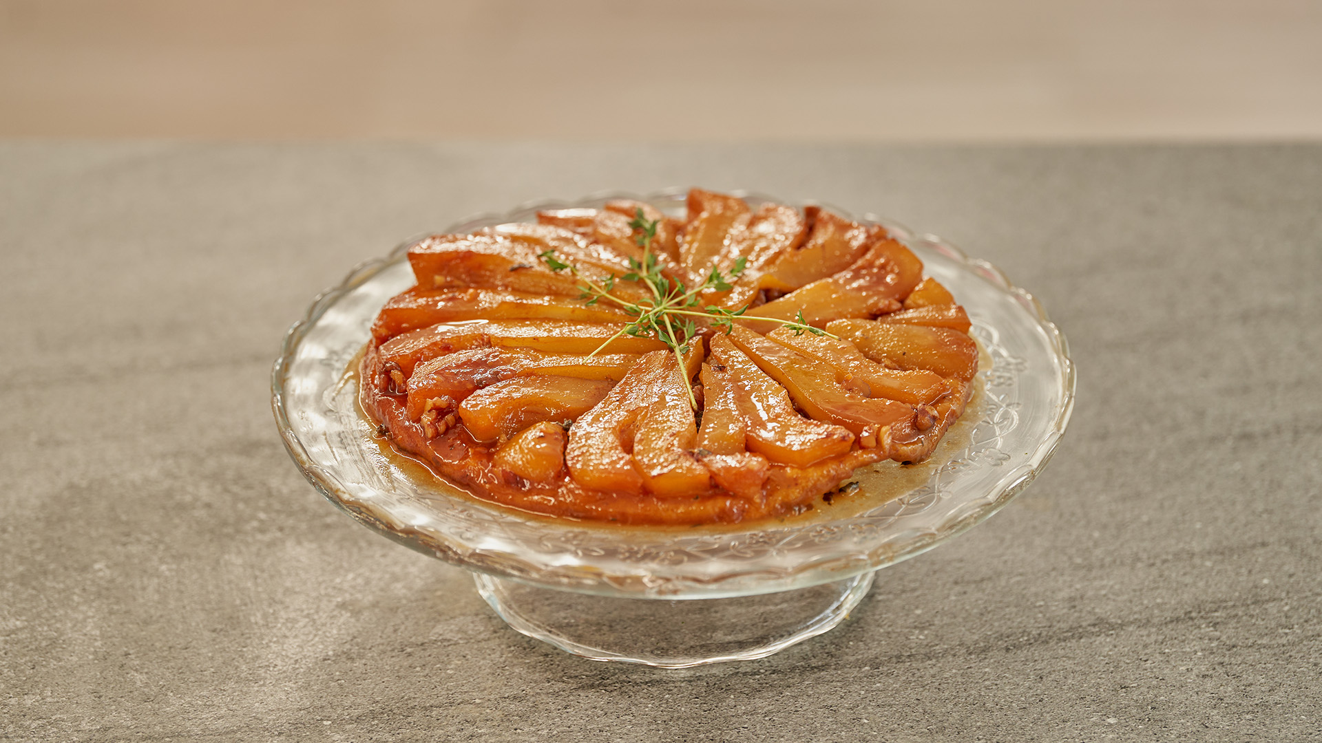 Tarte tatin met peer en blauwe kaas