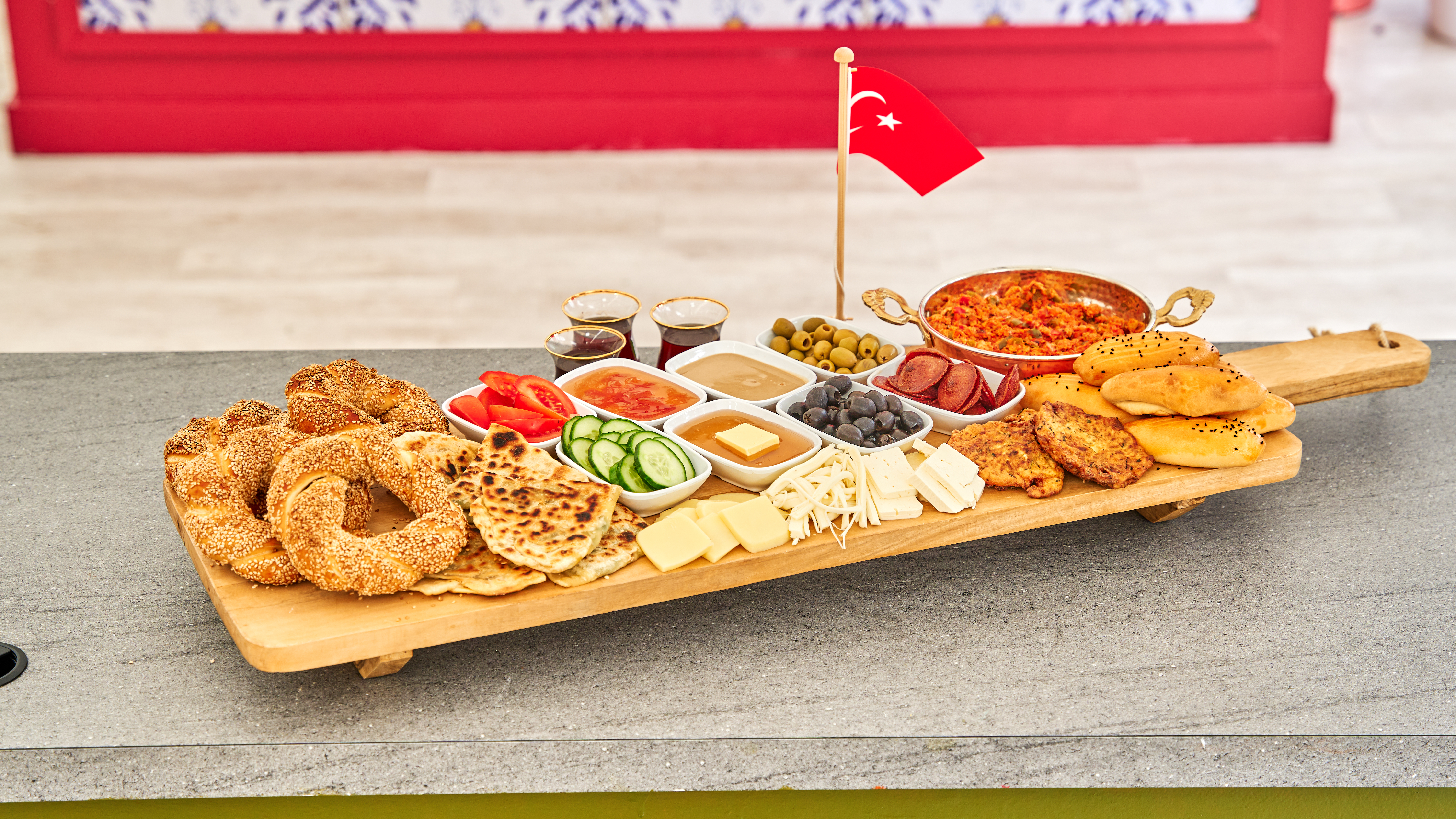 Turkse ontbijttafel