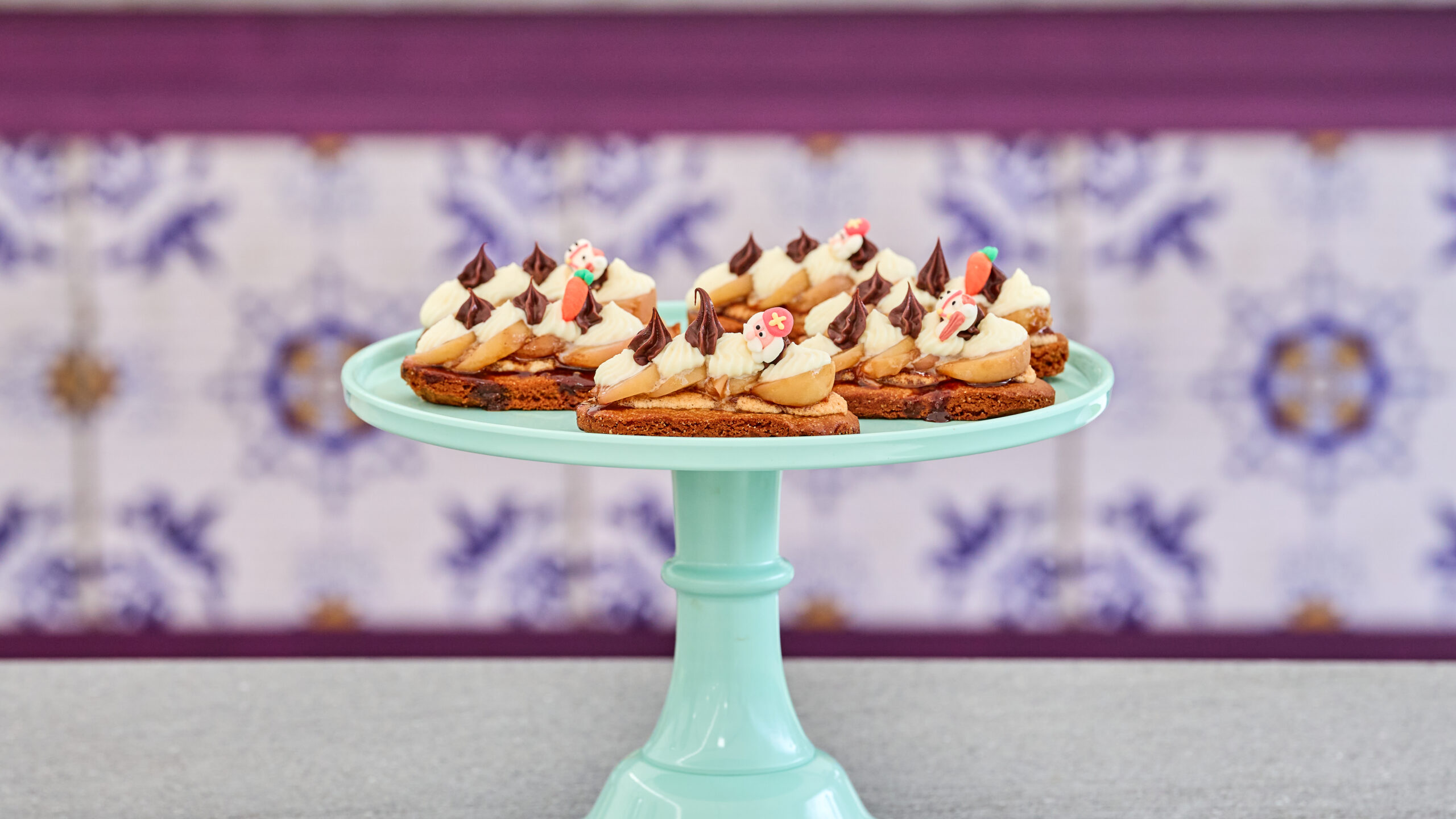 Slofjes met perzikcompote en mascarpone