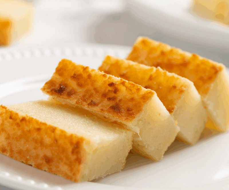Voor de liefhebbers van kokos: maak bojo (glutenvrije Surinaamse cake)
