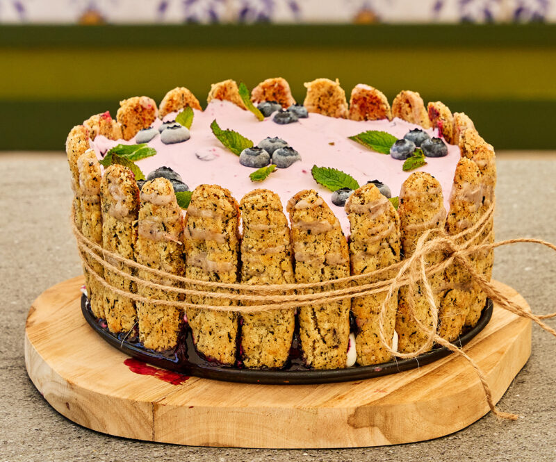 Charlotte Russe met earl grey koekjes en citroen cheesecake