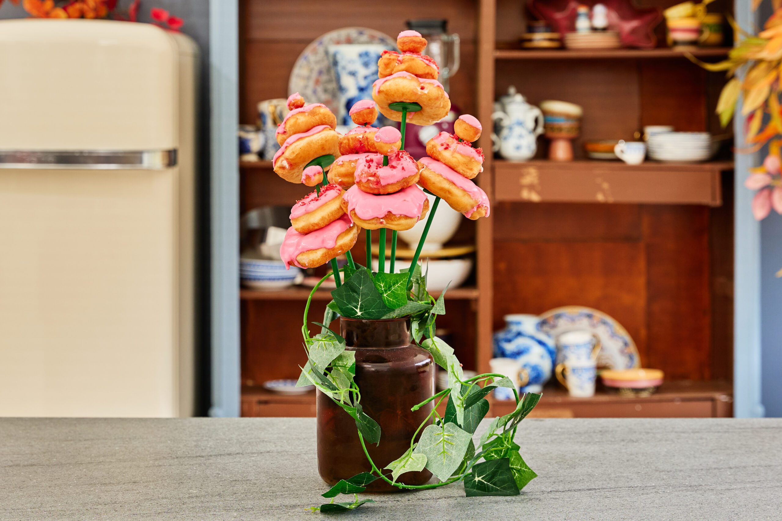 Rabarber-aardbeien donuts
