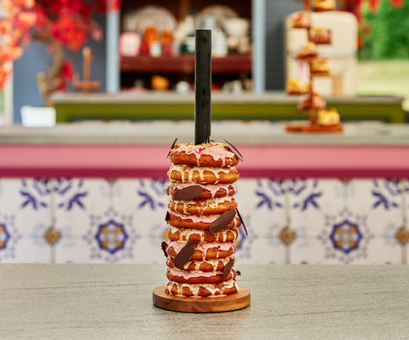 Donuts met koffie-pecan en pistache-framboos