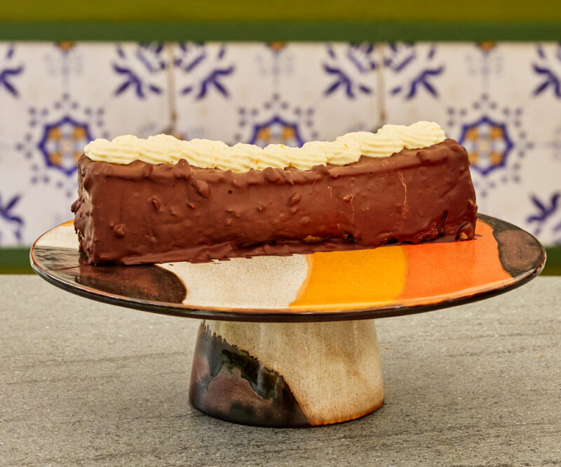 Gevulde amandel kersen cake