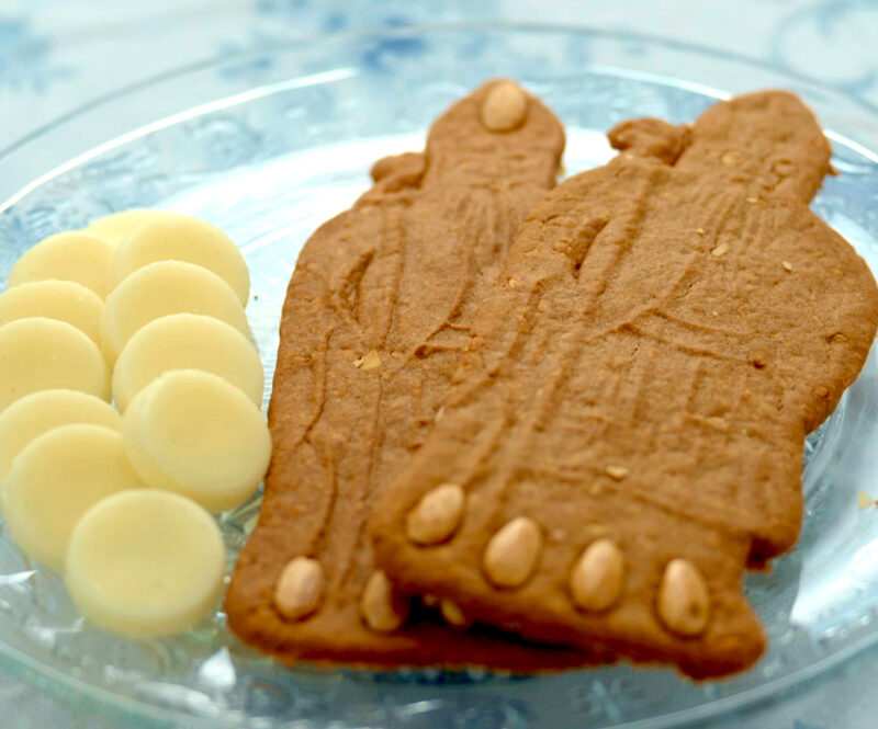 Sinterklaas speculaaspoppen