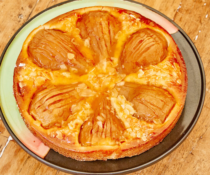 Bourdaloue perentaart met frangipane en gepocheerde peren naar recept van Robèrt