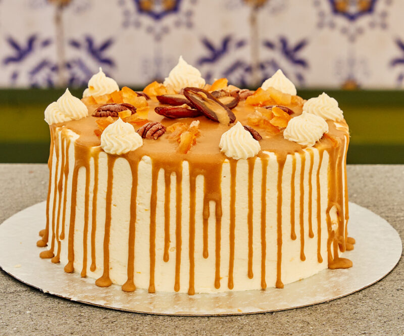 Sticky toffee cake met sinaasappel