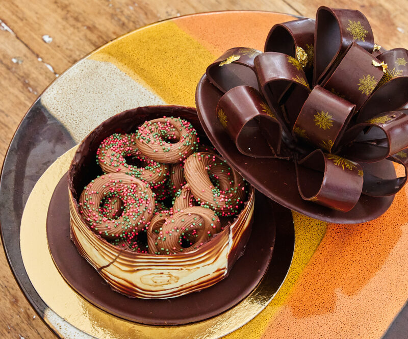 Chocolade kerstkransjes in een chocoladedoosje van Robèrt