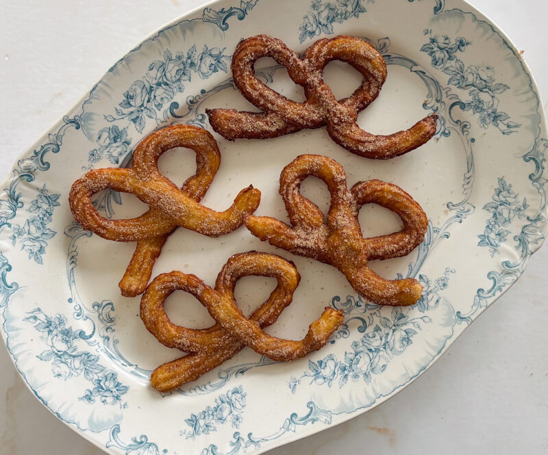 Strik-churros: maak deze klassieker met een twist!