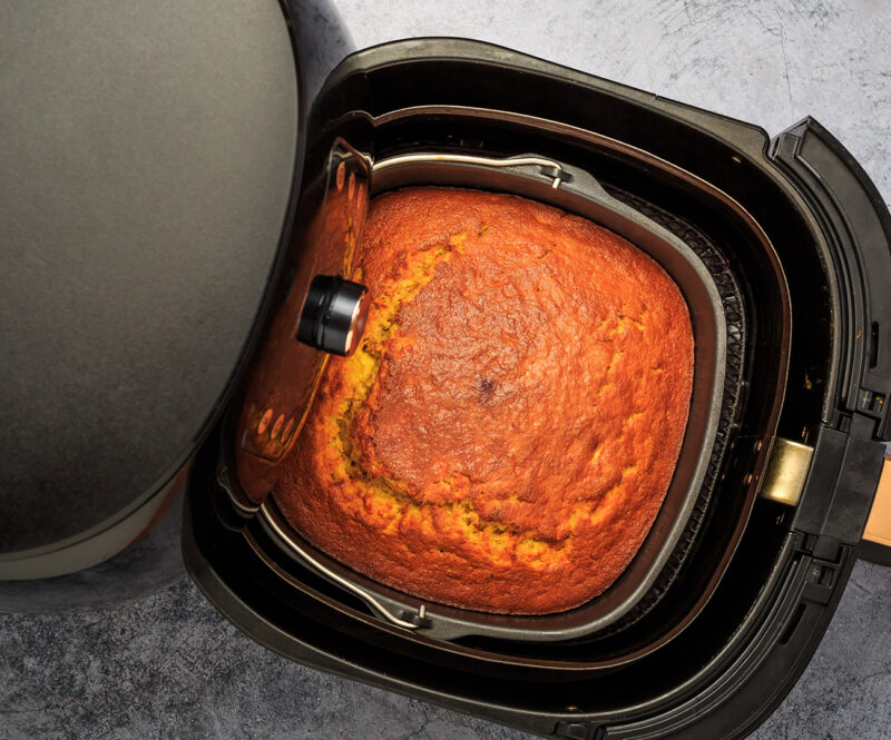 Van oven naar airfryer: zo reken je zelf gemakkelijk de baktijd om