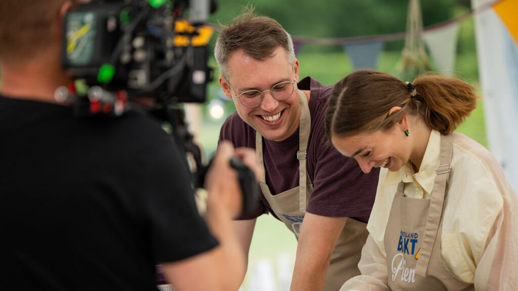 Daniel en Pien in de tent van Heel Holland Bakt.