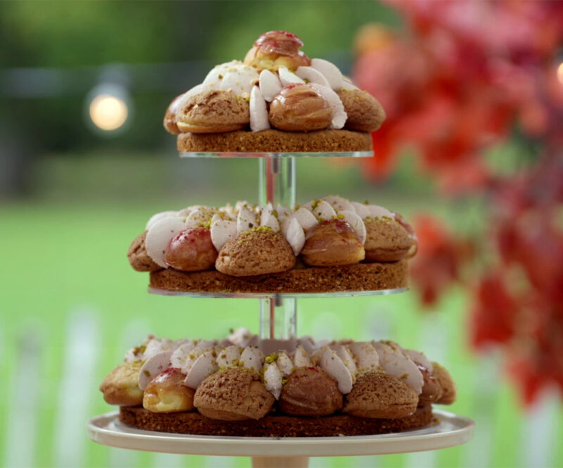 Saint Honoré met pistache en frambozen