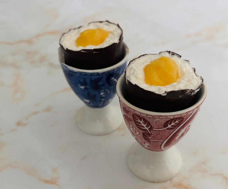 Snel en makkelijk: gevulde chocoladezoenen voor Pasen