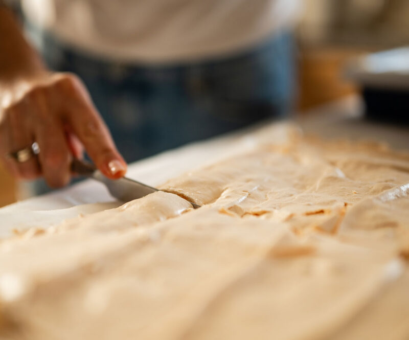 Pavlova traybake: een spectaculair toetje om te serveren