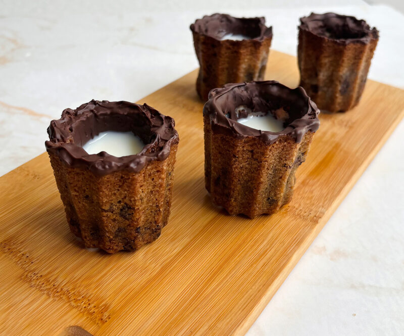 Eetbare chocolate chip shotglaasjes van koek