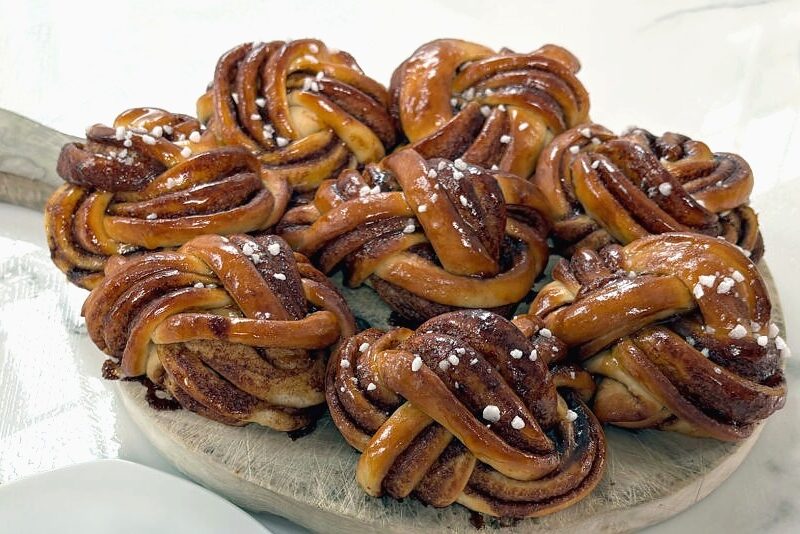 Buns en andere zachte broodjes bakken: recepten voor herfstige dagen