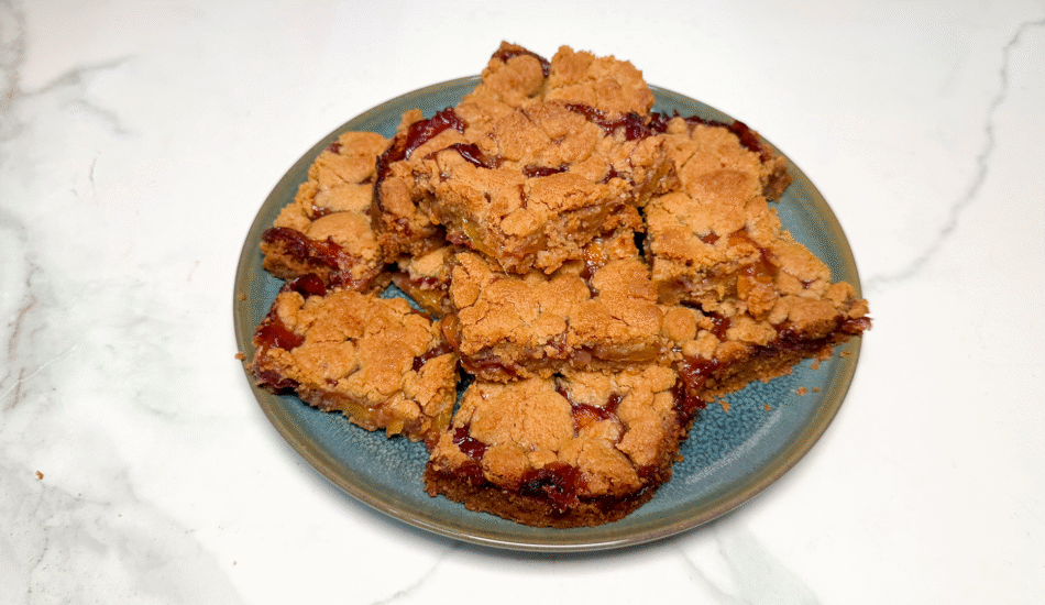 peach crumble bars