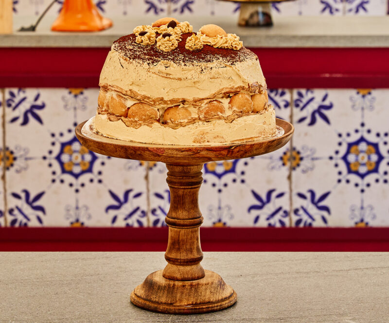 Fault line taart met tiramisuvulling en bitterkoekjescrème