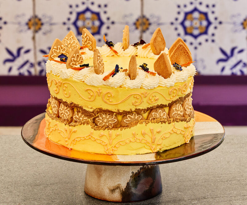 Fault line taart met mango-limoencrèmeux en saffraan-kardemommousse