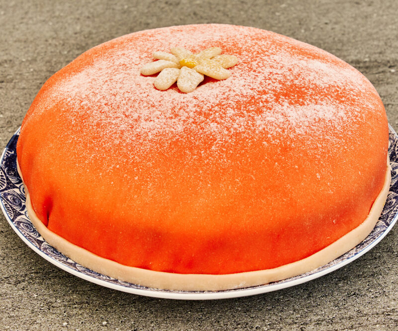 Prinsessentaart met bloedsinaasappelcurd en banketbakkersroom